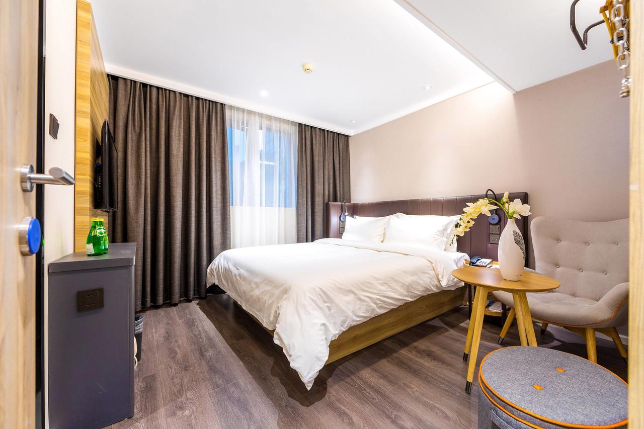 Hanting Premium Hotel Shanghai Dapu Bridge Riyueguang Shopping Mall Bagian luar foto